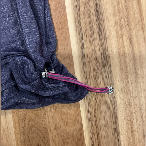 Lululemon tank top - Picture 4 of 4